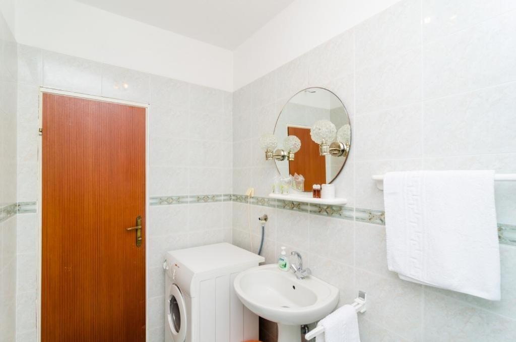 Apartments Peco Quận Mokošica Ngoại thất bức ảnh